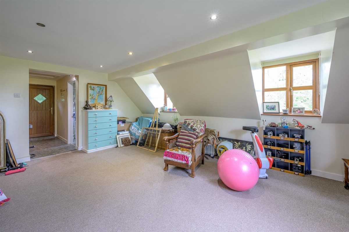Limberlost, Forge Lane, Blakedown, DY10 3JF