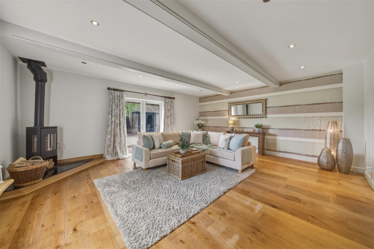 Grange Farm Court, Eardington, Bridgnorth, WV16 5JT