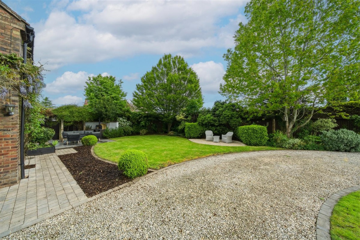 Grange Farm Court, Eardington, Bridgnorth, WV16 5JT