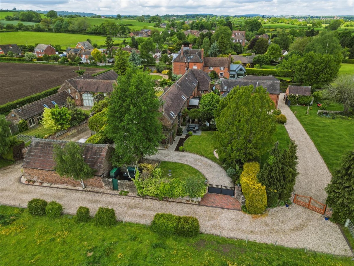Grange Farm Court, Eardington, Bridgnorth, WV16 5JT