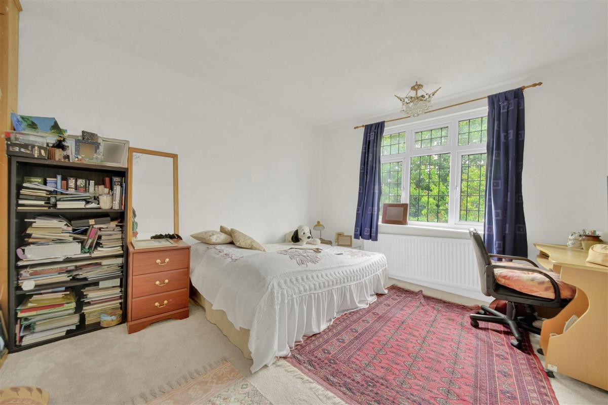 Cavendish Gardens, Chadwell Heath, RM6