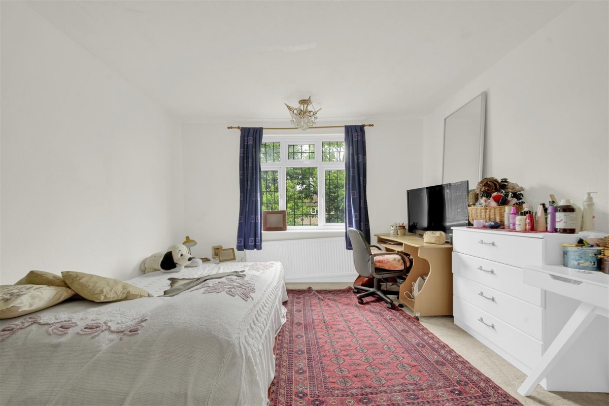 Cavendish Gardens, Chadwell Heath, RM6