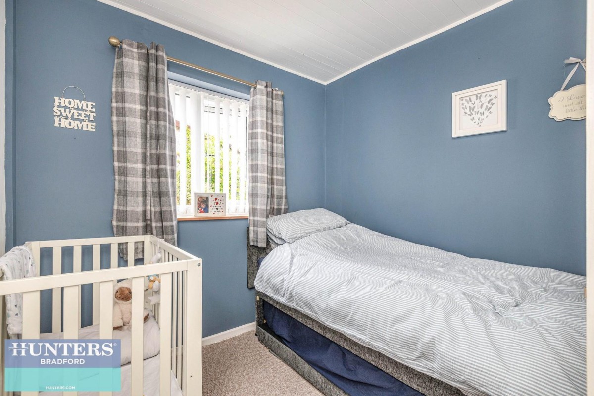 Penfield Grove, Clayton, Bradford, West Yorkshire, BD14 6LJ
