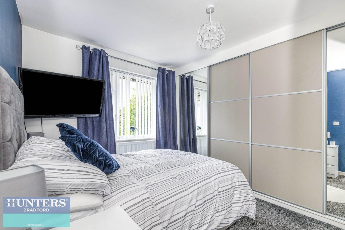 Penfield Grove, Clayton, Bradford, West Yorkshire, BD14 6LJ