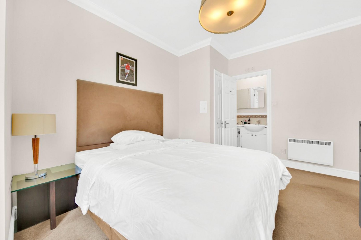 2 bedroom Flat to let in Spital Square, Spitalfields, E1