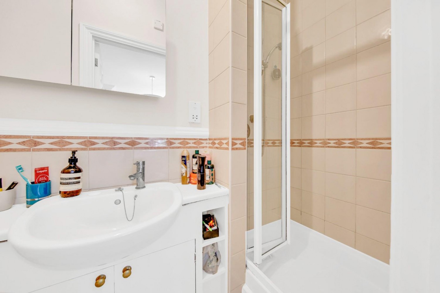 2 bedroom Flat to let in Spital Square, Spitalfields, E1
