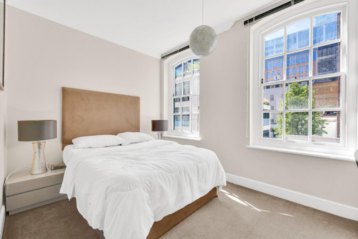 2 bedroom Flat to let in Spital Square, Spitalfields, E1
