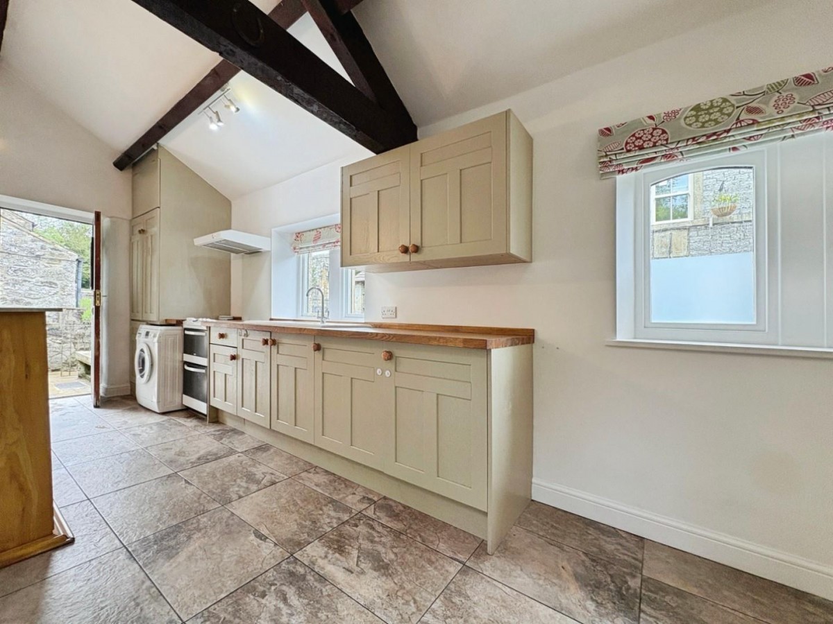 Victoria Lodge & Albert Cottage. Kirkby Malham