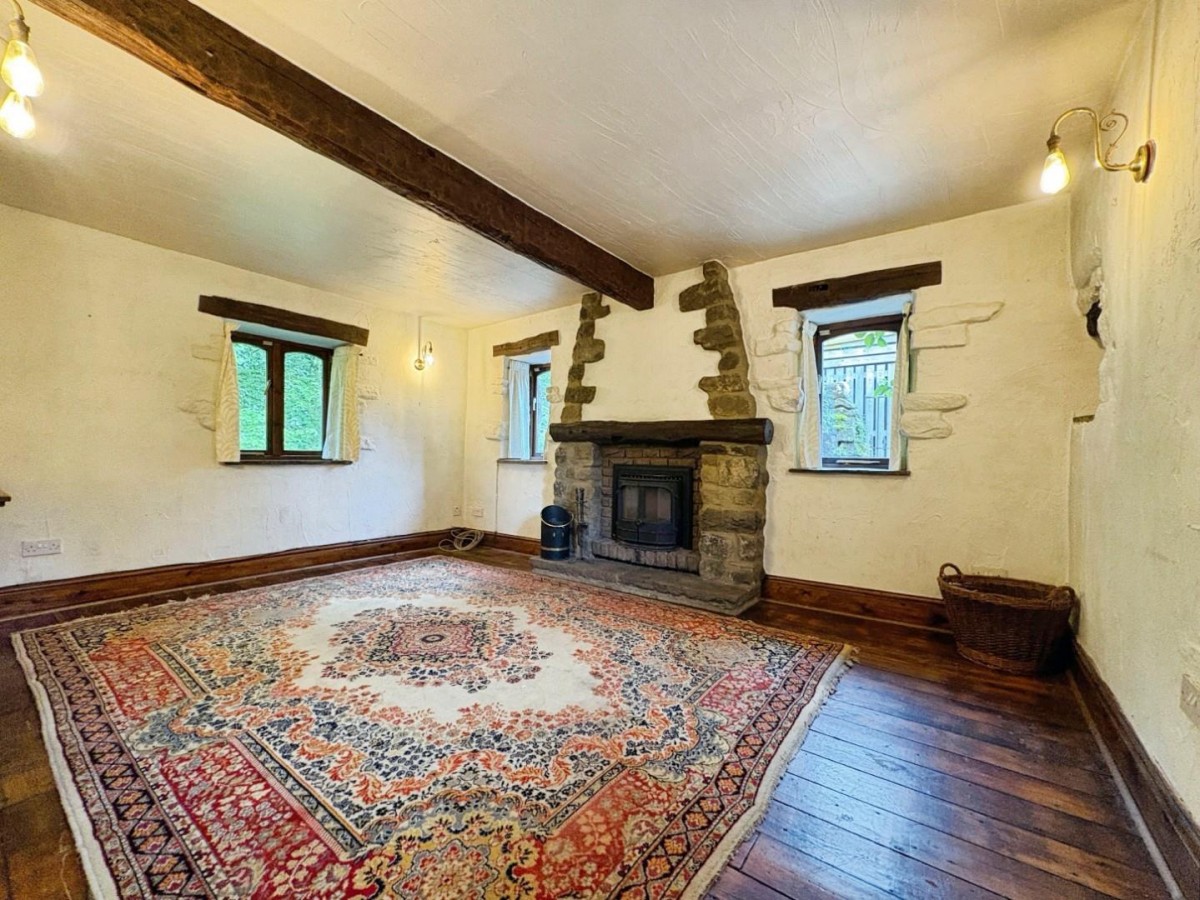 Victoria Lodge & Albert Cottage. Kirkby Malham
