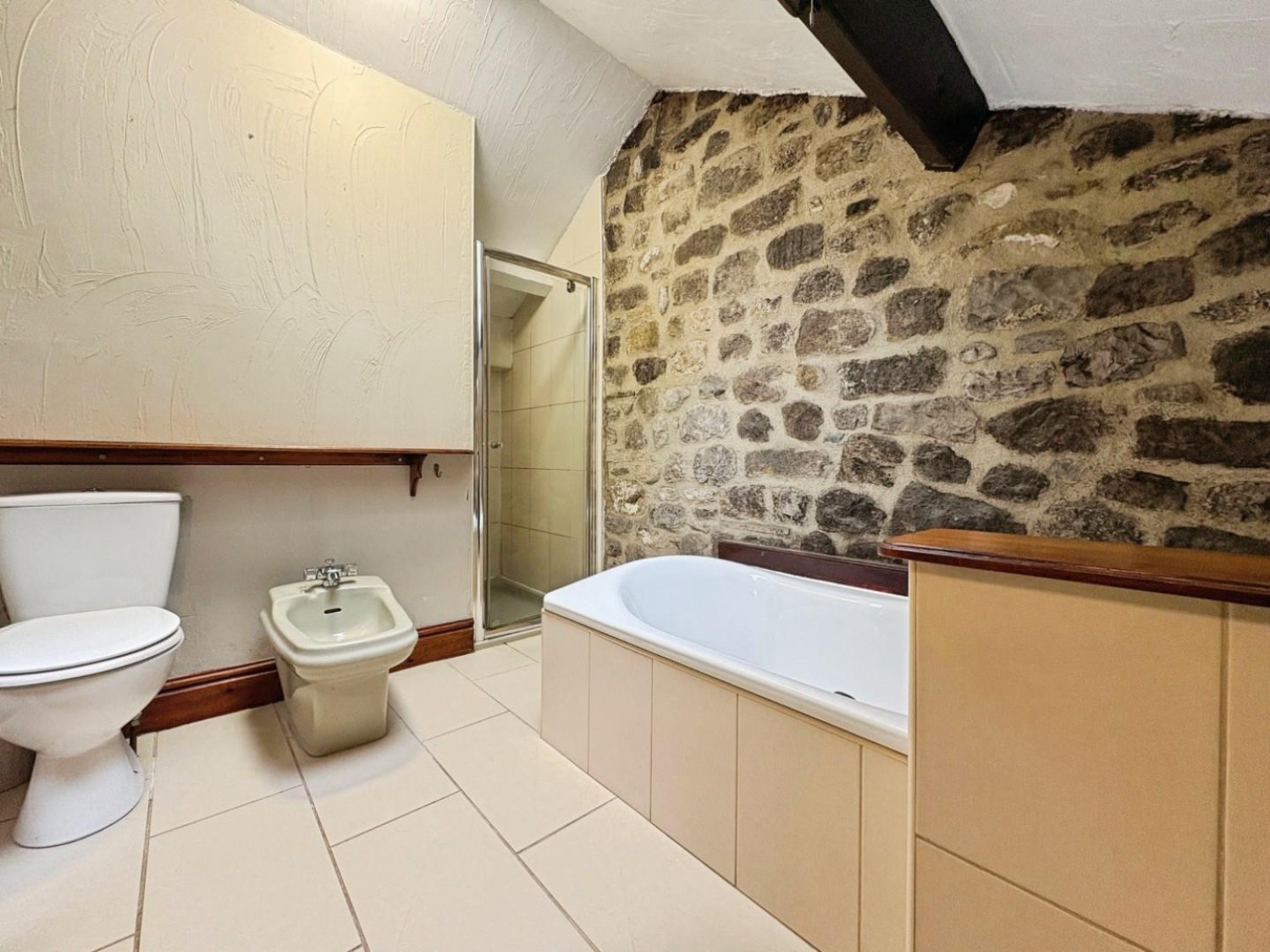 Victoria Lodge & Albert Cottage. Kirkby Malham