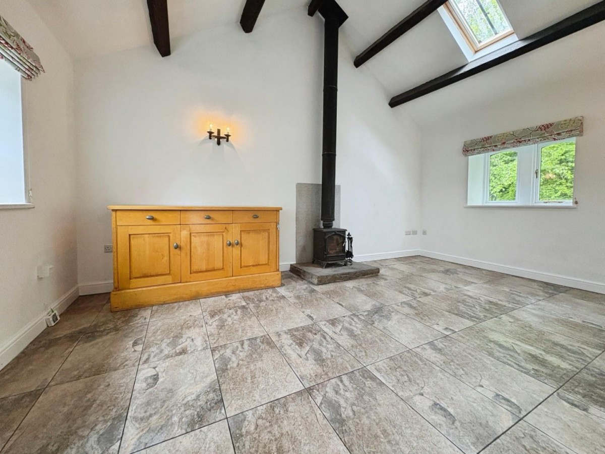Victoria Lodge & Albert Cottage. Kirkby Malham