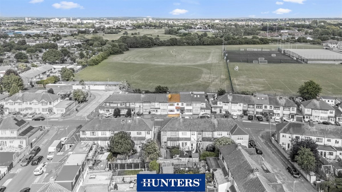 Temple Avenue, Dagenham, RM8