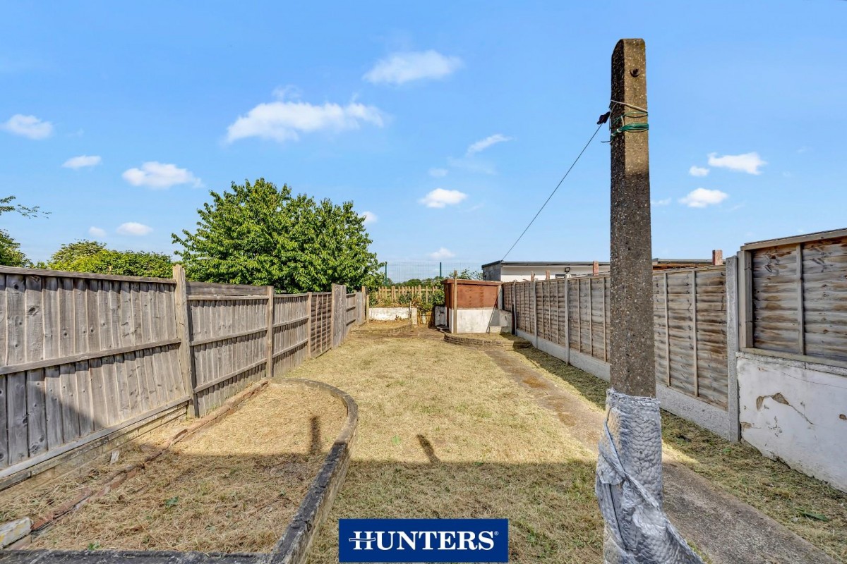 Temple Avenue, Dagenham, RM8
