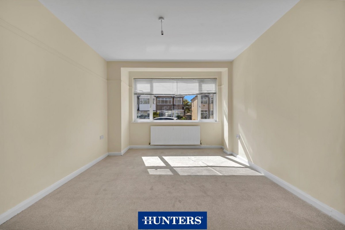 Temple Avenue, Dagenham, RM8