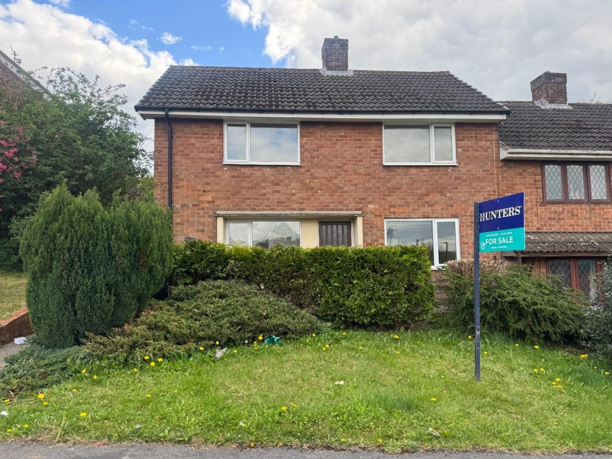 The Crescent, Brimington, Chesterfield, S43 1AZ