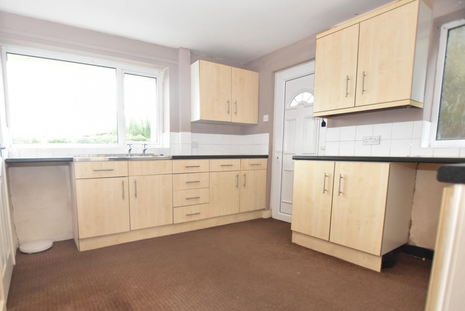 The Crescent, Brimington, Chesterfield, S43 1AZ
