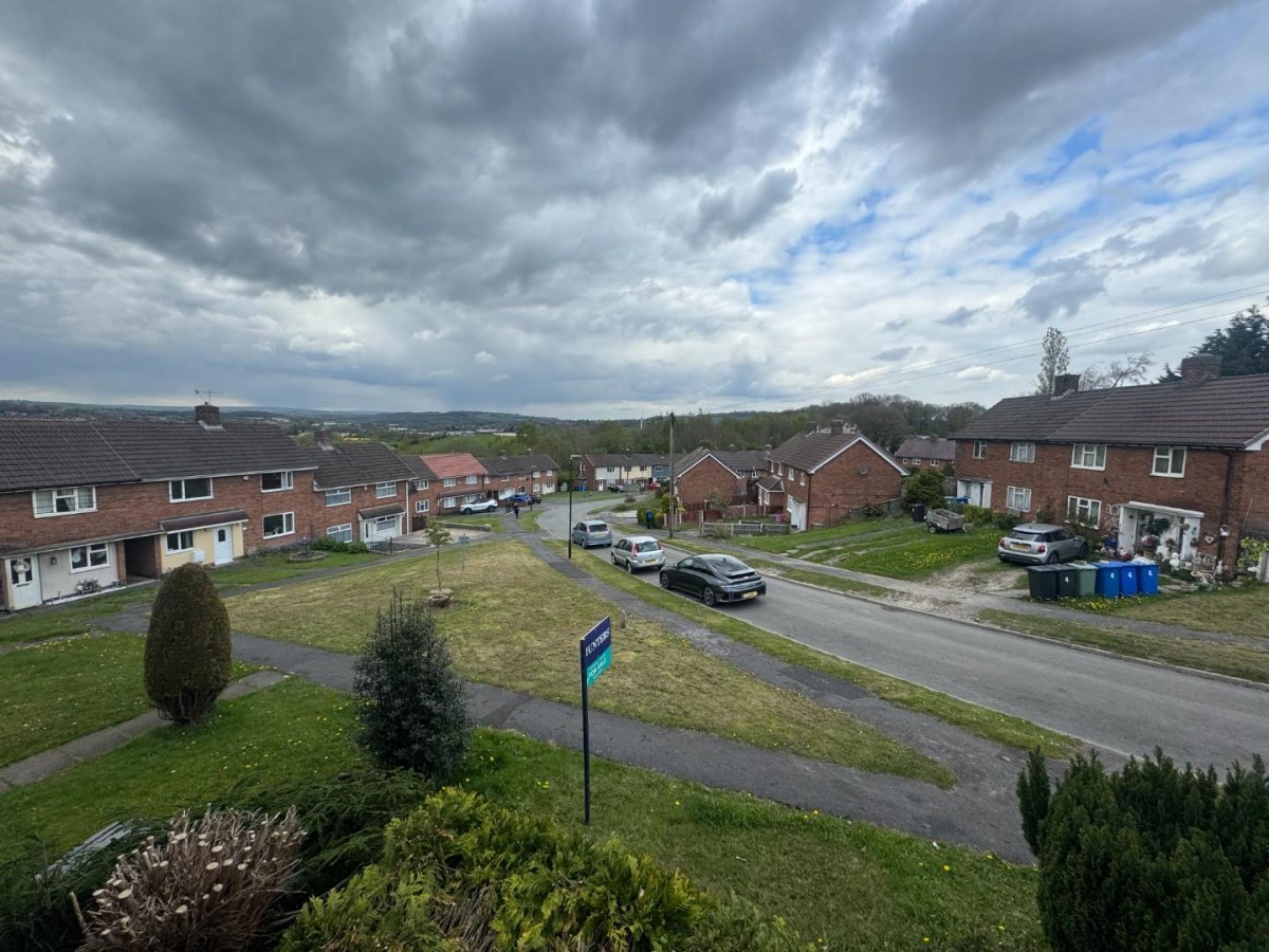 The Crescent, Brimington, Chesterfield, S43 1AZ