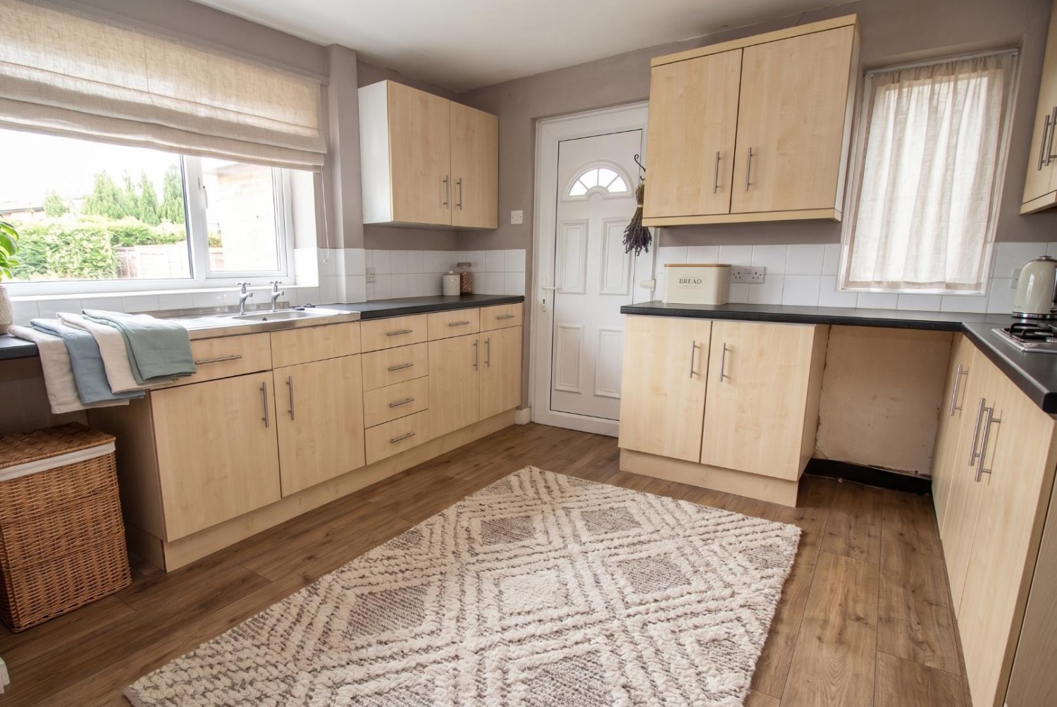 The Crescent, Brimington, Chesterfield, S43 1AZ