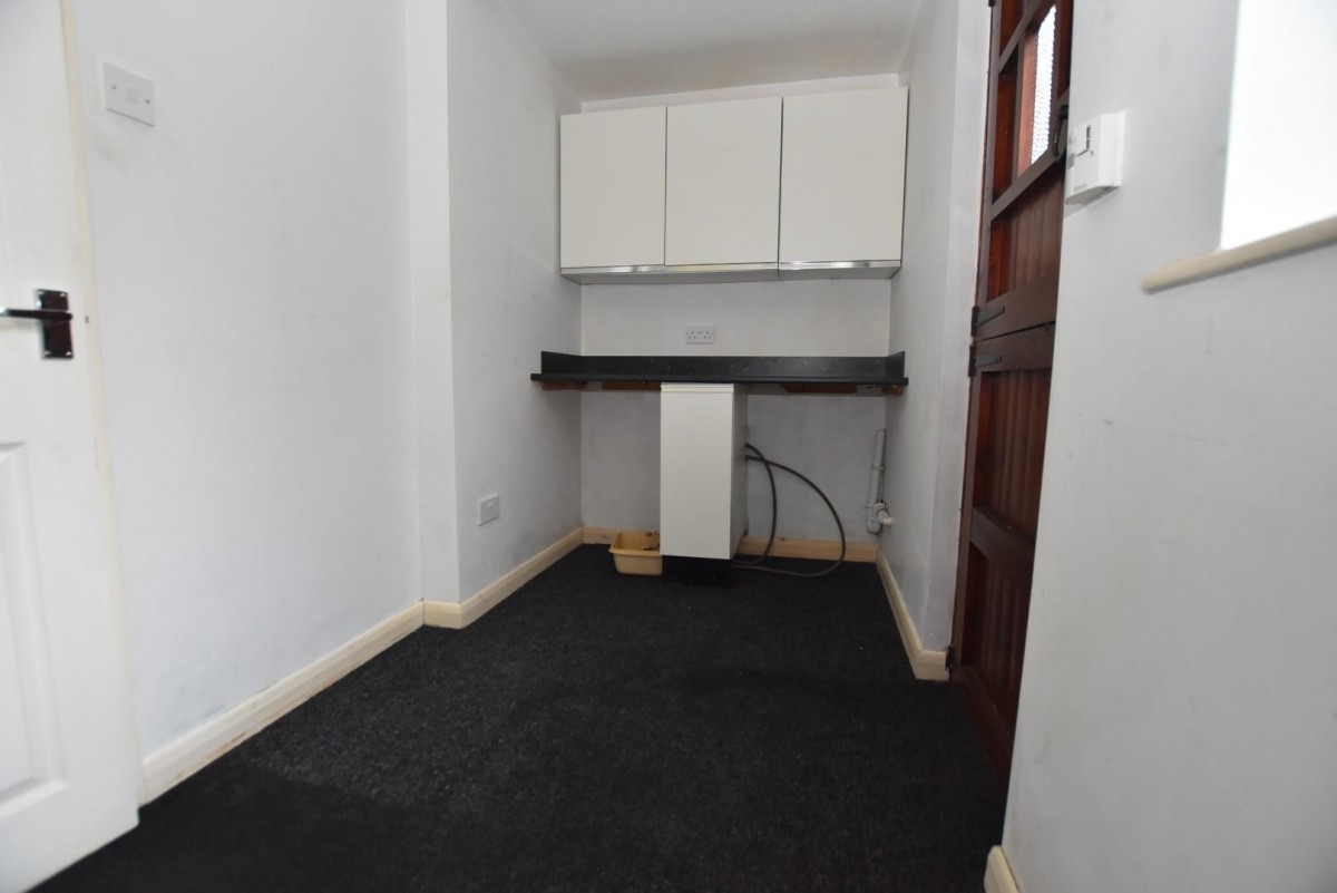 The Crescent, Brimington, Chesterfield, S43 1AZ
