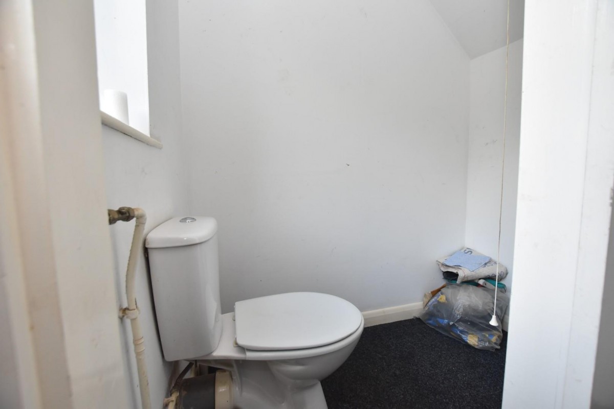 The Crescent, Brimington, Chesterfield, S43 1AZ
