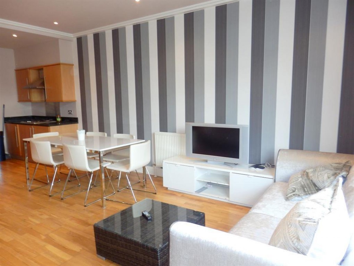 Point Wharf Lane, Brentford, TW8