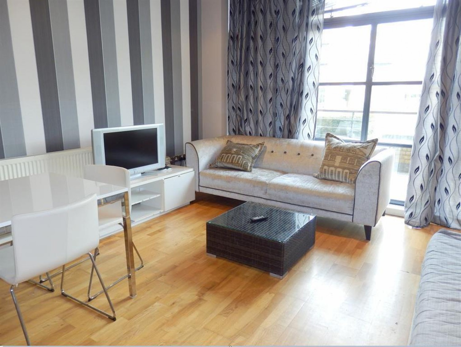 Point Wharf Lane, Brentford, TW8