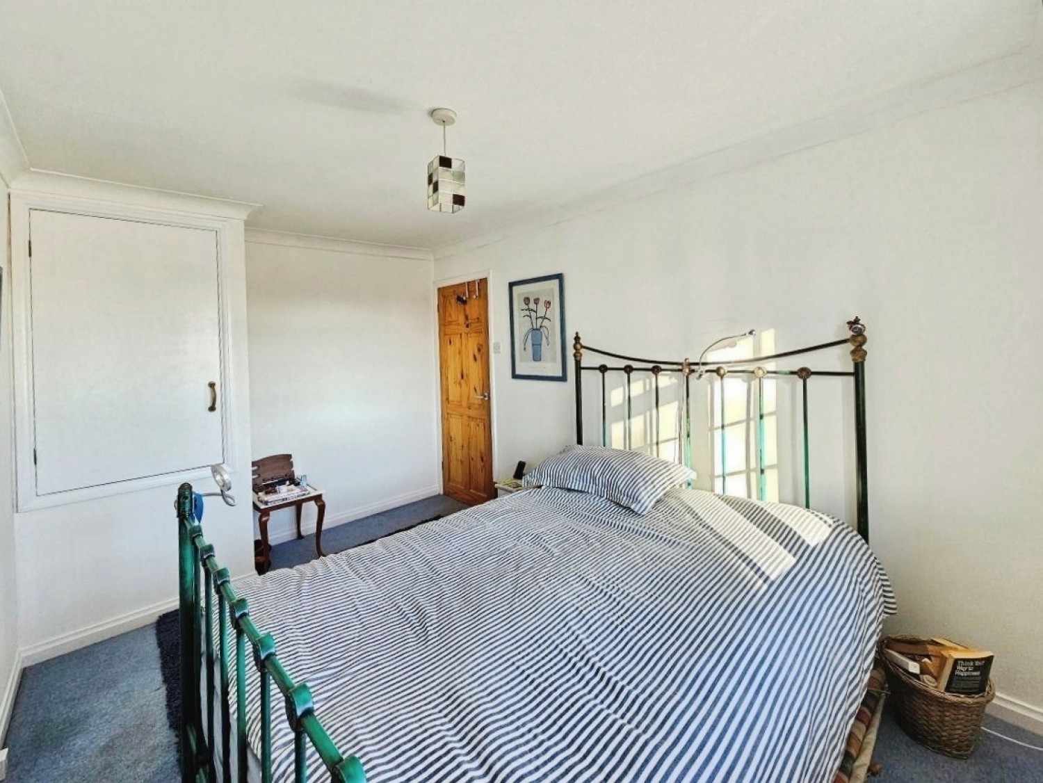 2 bedroom House for sale in Bromley Grove, Bromley