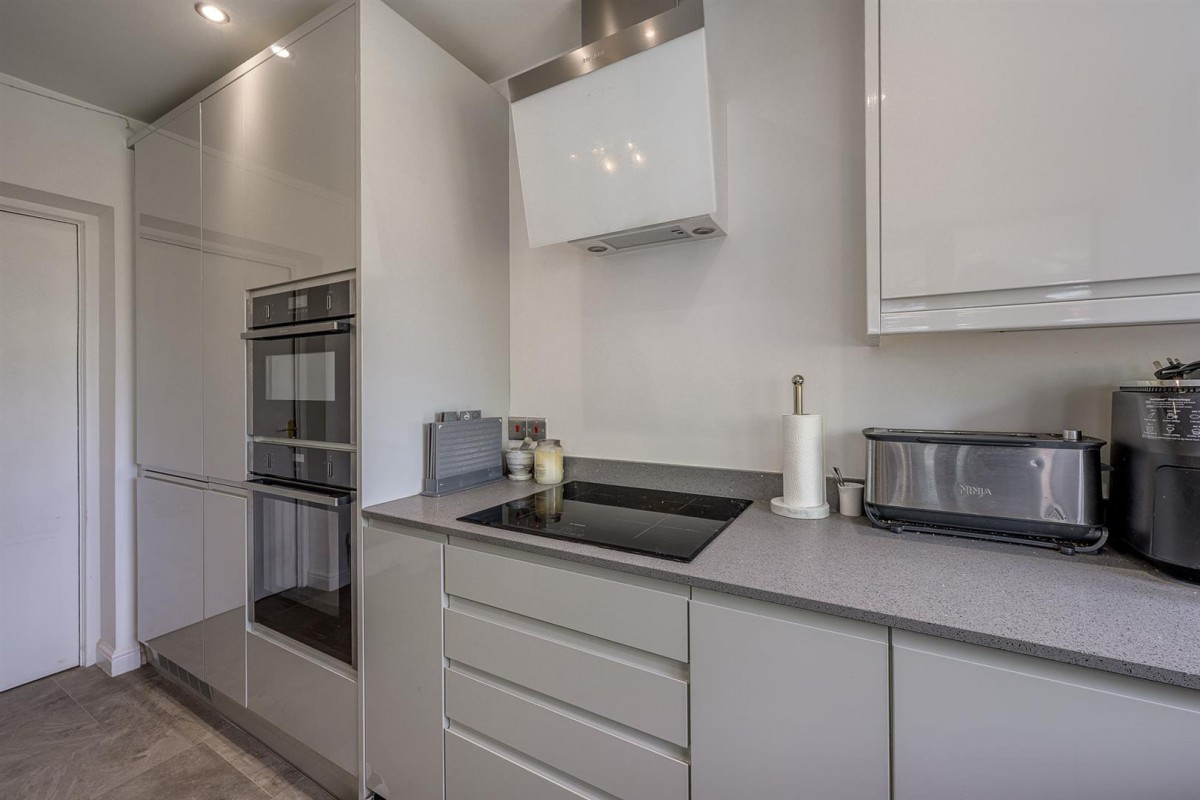 Prestwick Road, Kingswinford, DY6 9DZ