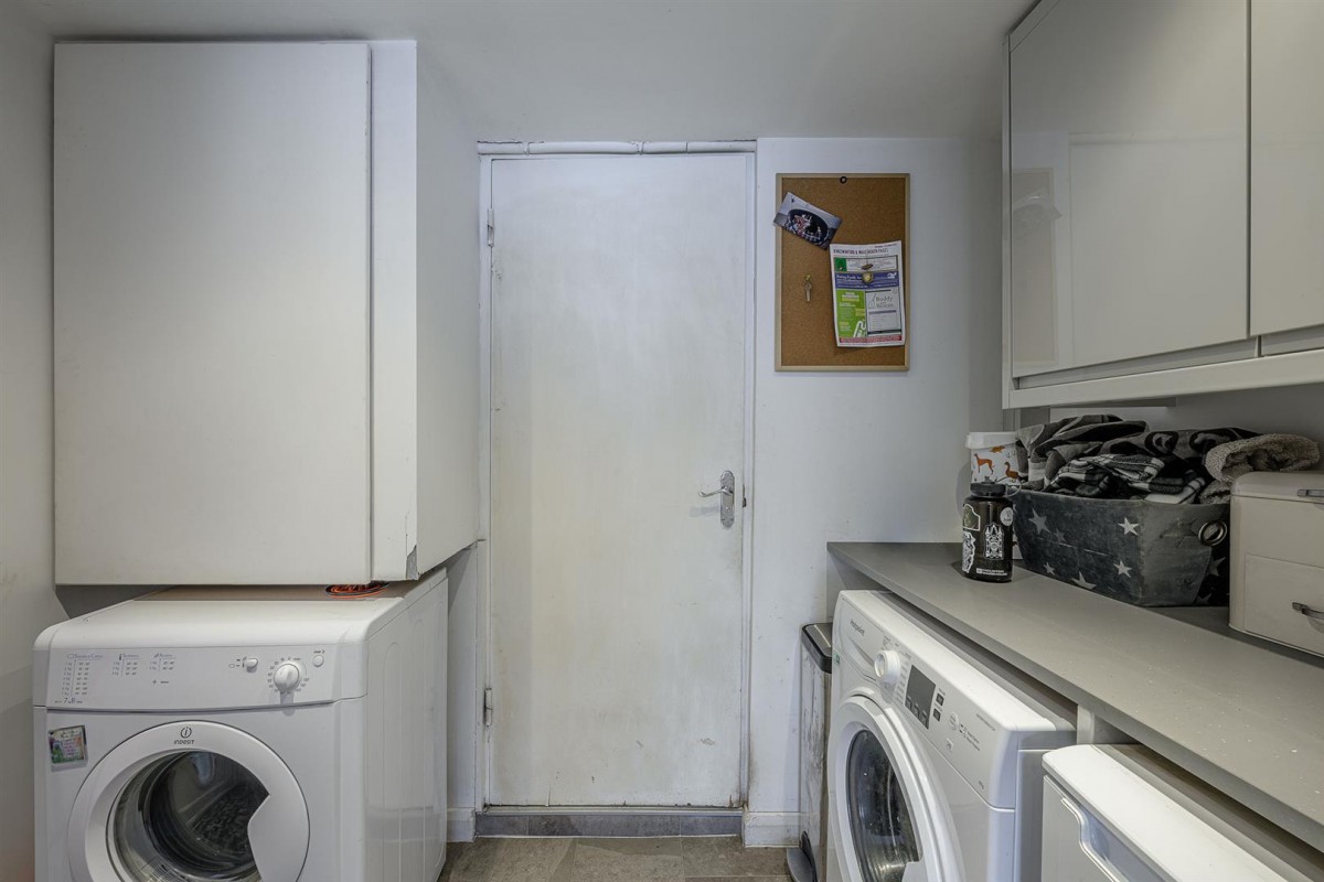 Prestwick Road, Kingswinford, DY6 9DZ