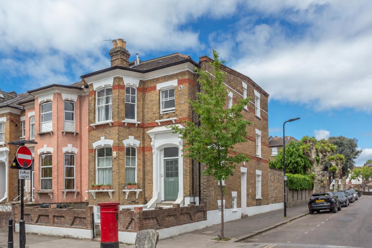 Osbaldeston Road, London, N16
