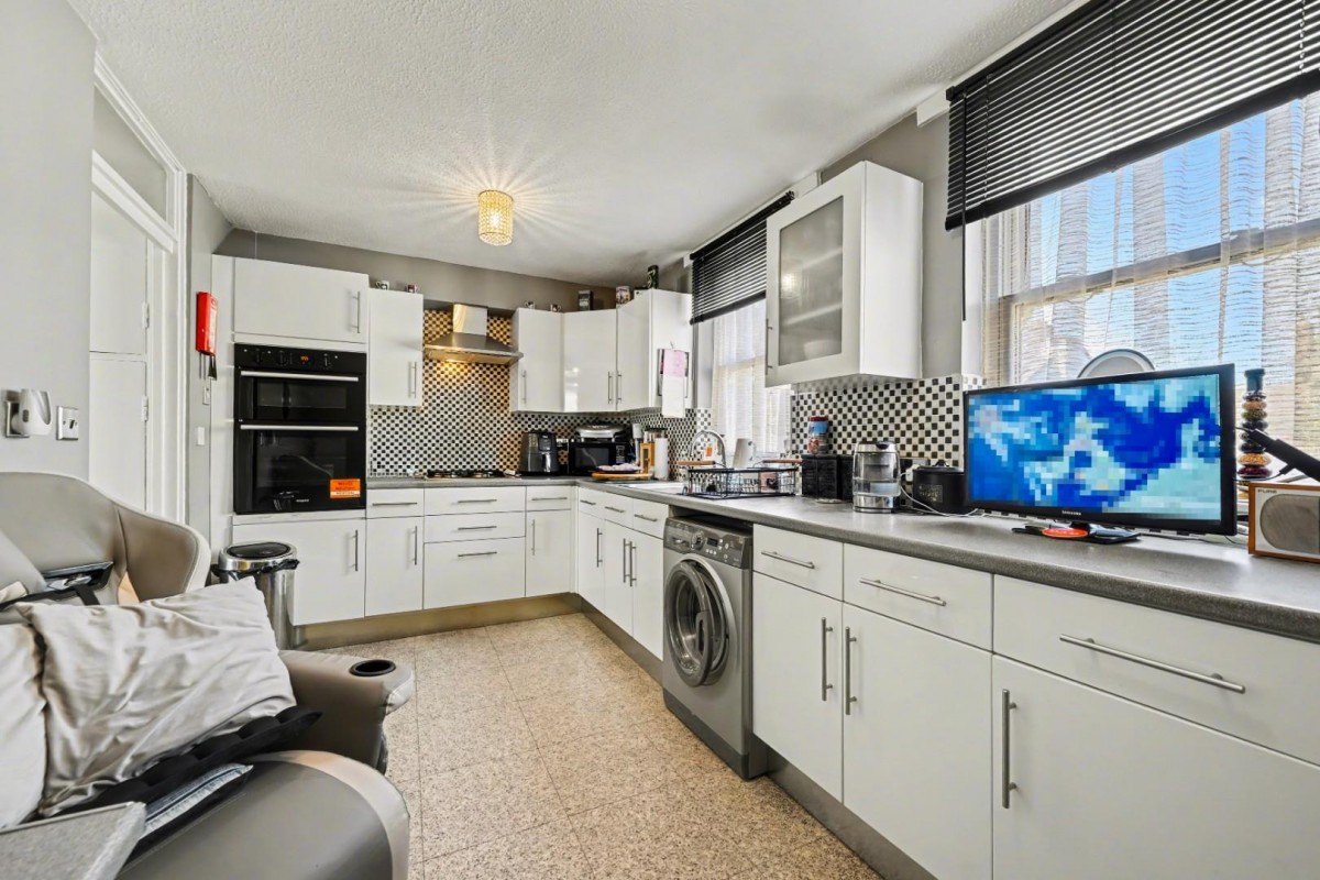 Cressington Close, London, N16