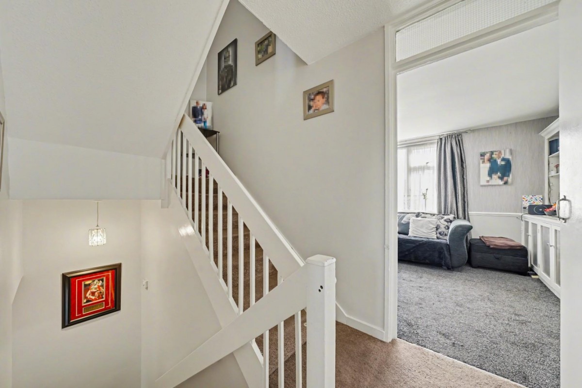 Cressington Close, London, N16