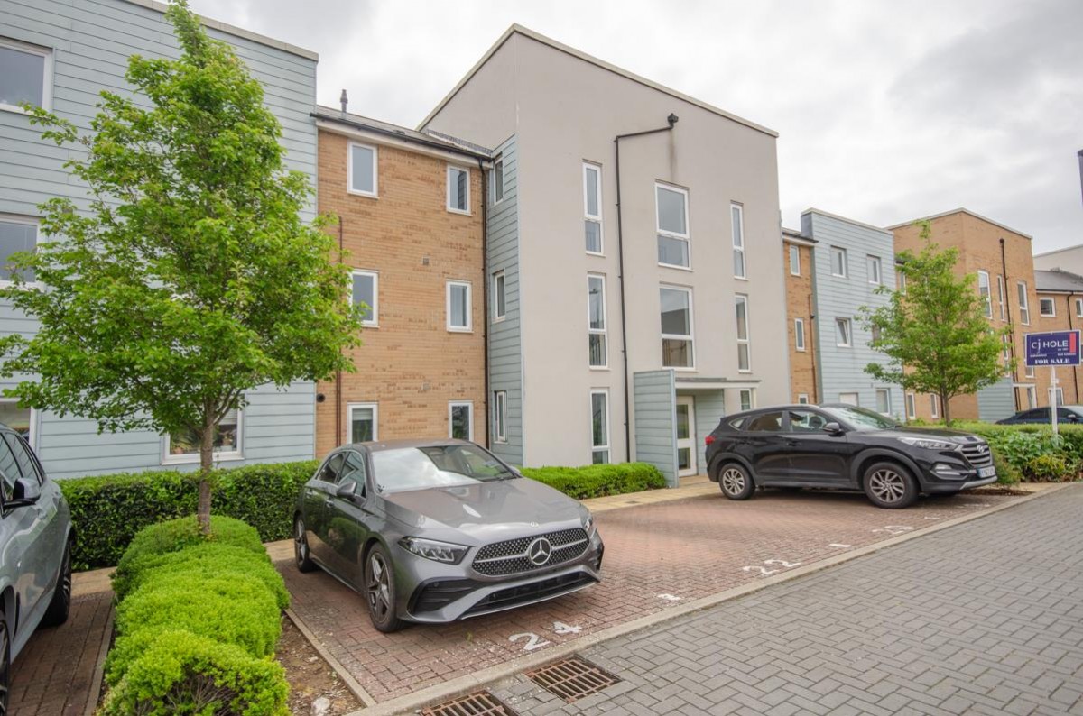 Buttercup Crescent, Lyde Green, Bristol, BS16 7LE