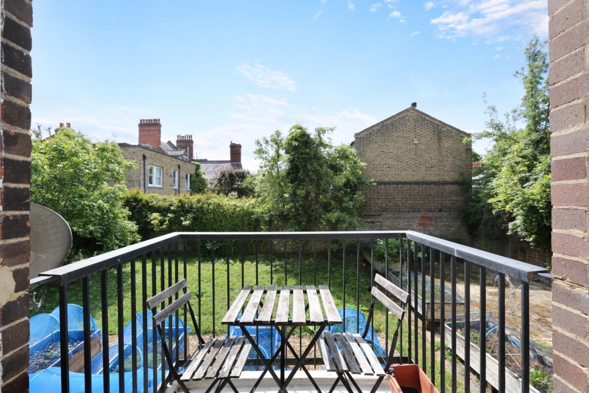 Elmington Road, London, SE5
