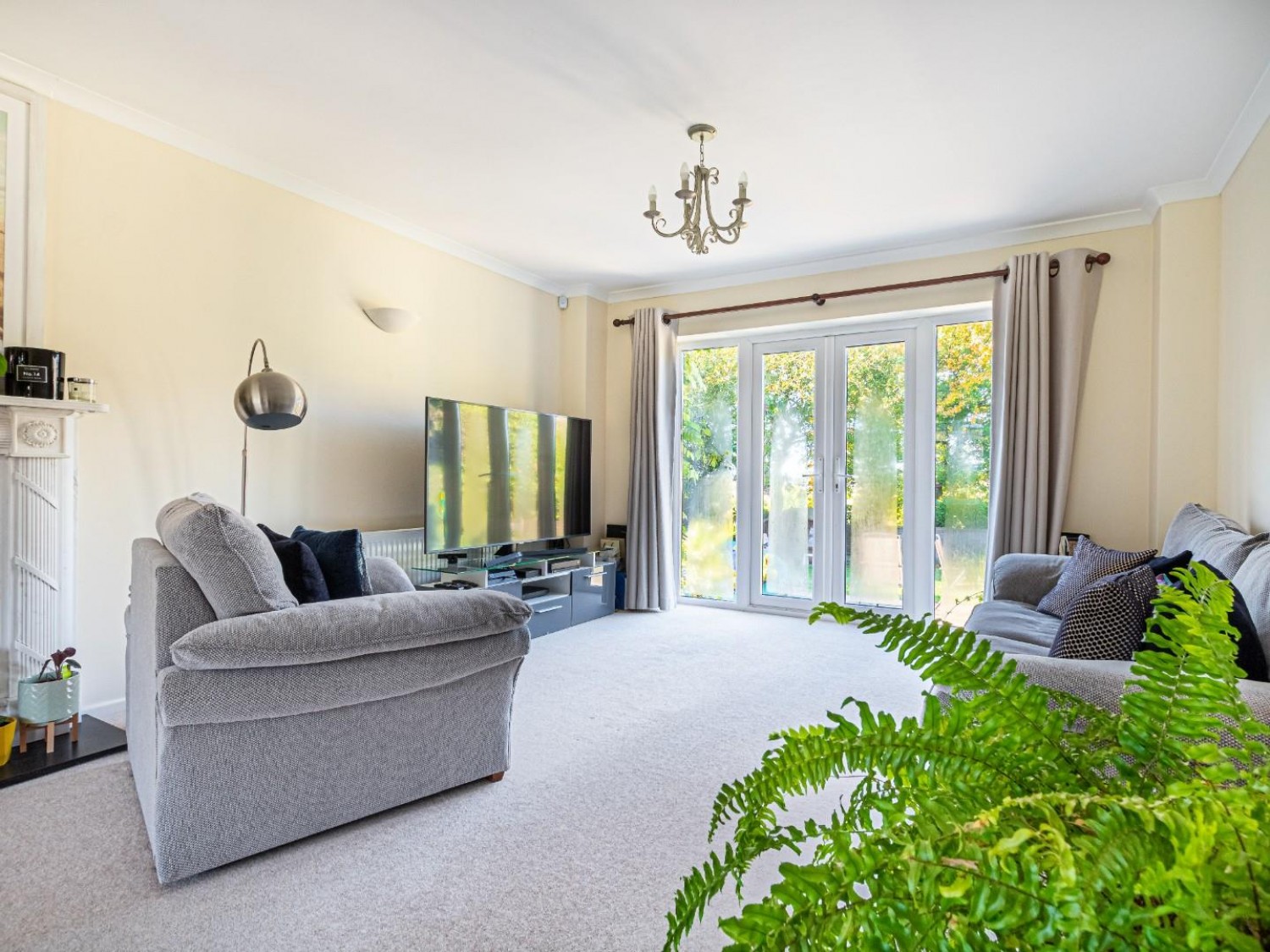 5 bedroom House to let in Tythe Close, Stewkley, Leighton Buzzard