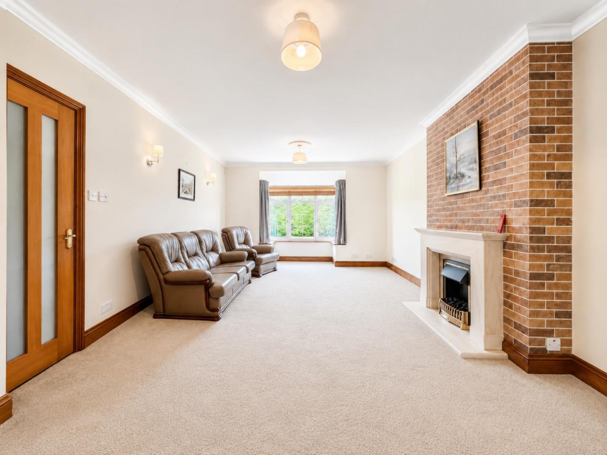 Ashford Road, Kingsnorth