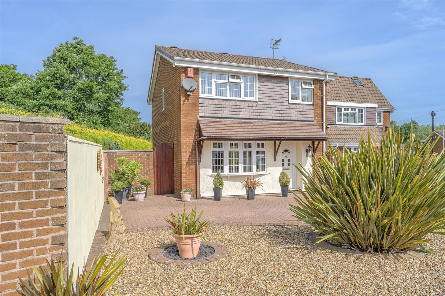 Prosper Meadow, Kingswinford, DY6 8BA