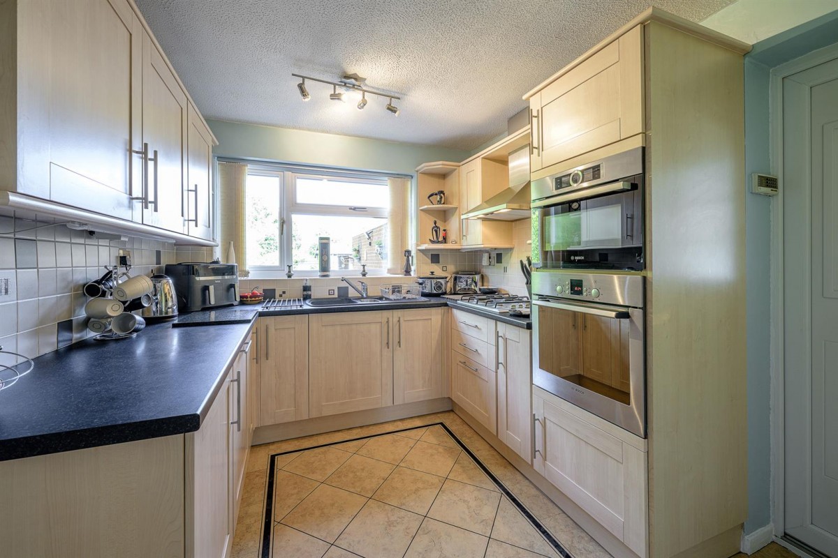 Prosper Meadow, Kingswinford, DY6 8BA