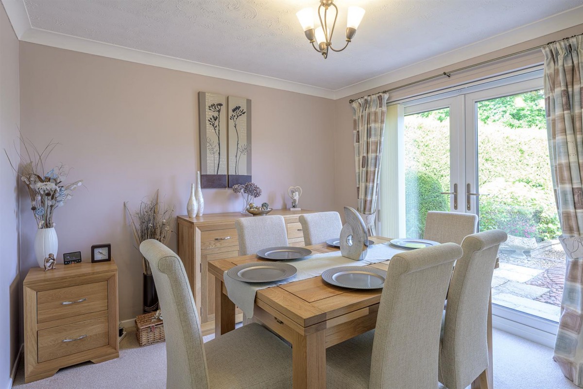 Prosper Meadow, Kingswinford, DY6 8BA