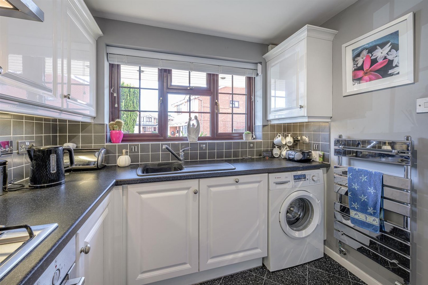 Ibis Gardens, Kingswinford, DY6 8XS