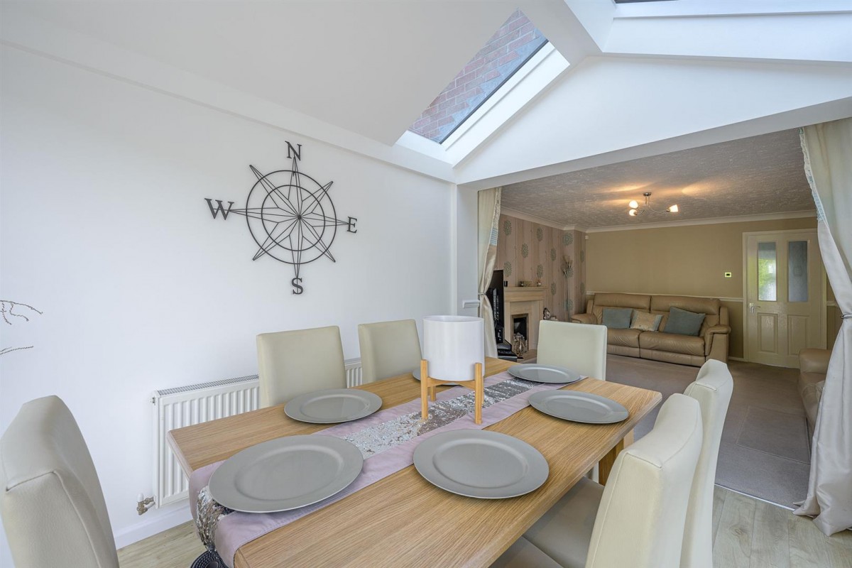 Ibis Gardens, Kingswinford, DY6 8XS