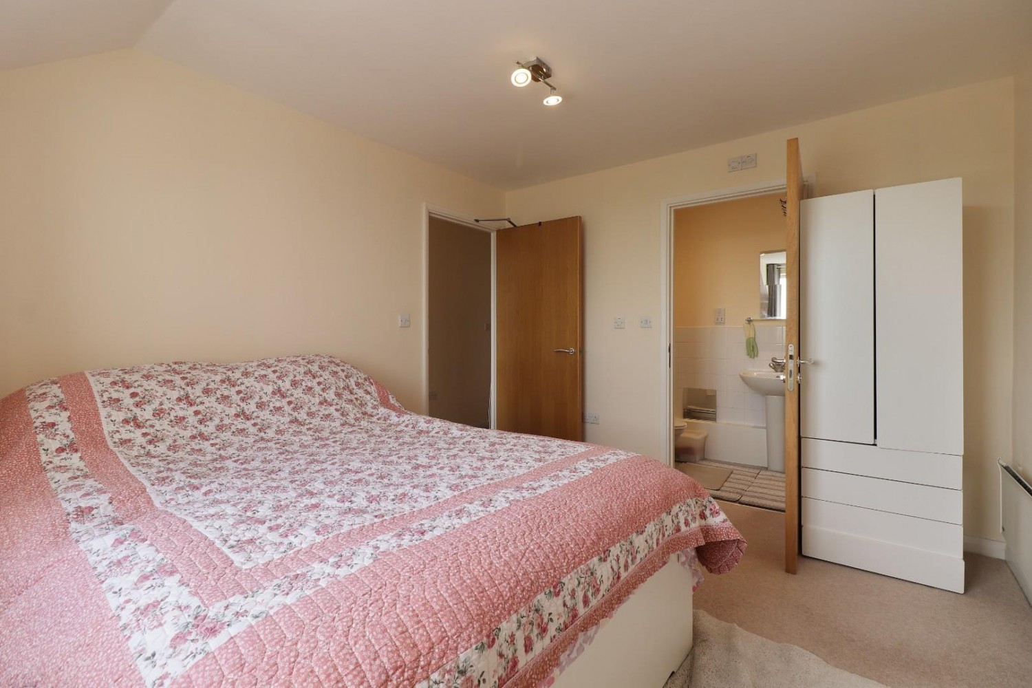 2 bedroom Flat for sale in Weston View, Crookes, Sheffield