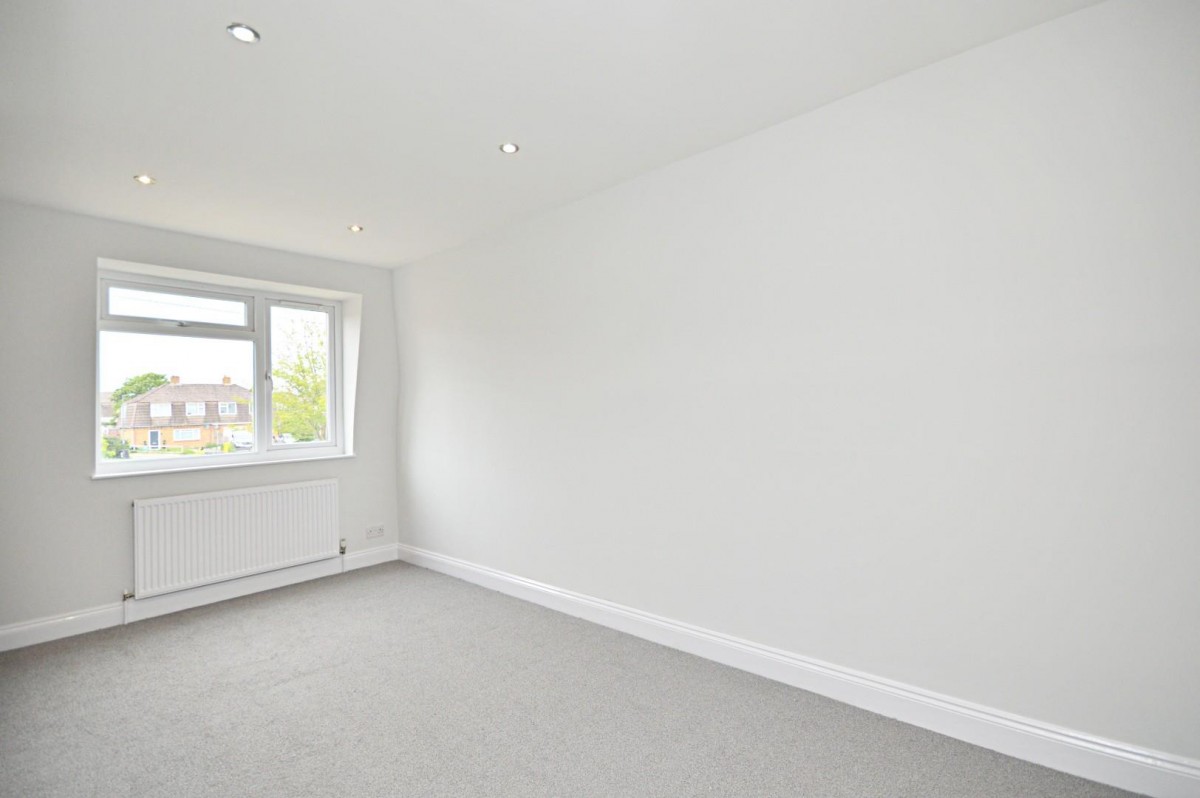Chaundey Grove, Bristol