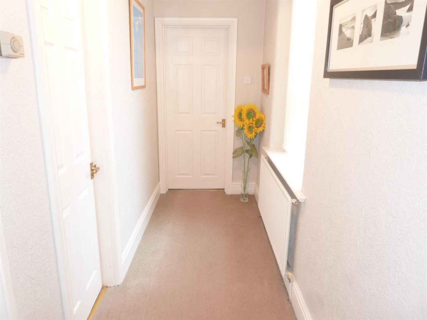 2 bedroom Flat to let in Acland Hall, Lady Park Avenue, Bingley