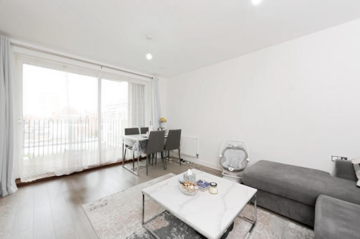 Alderwick Drive, Hounslow