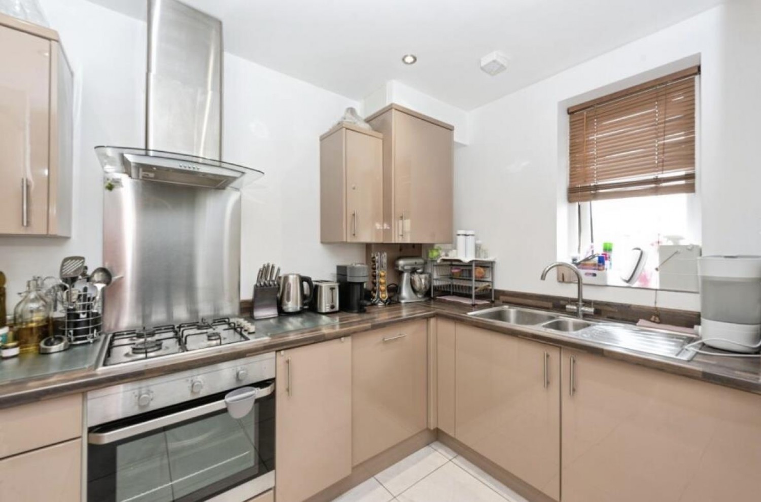 Alderwick Drive, Hounslow