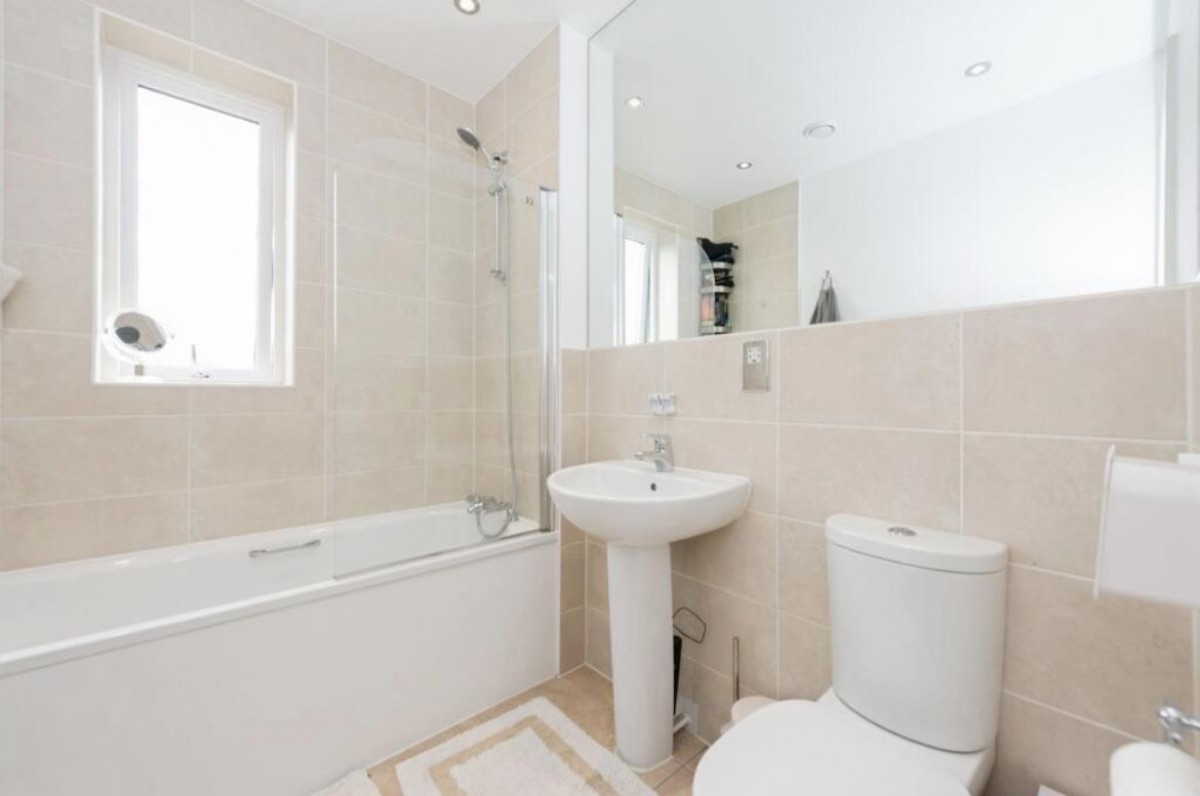 Alderwick Drive, Hounslow