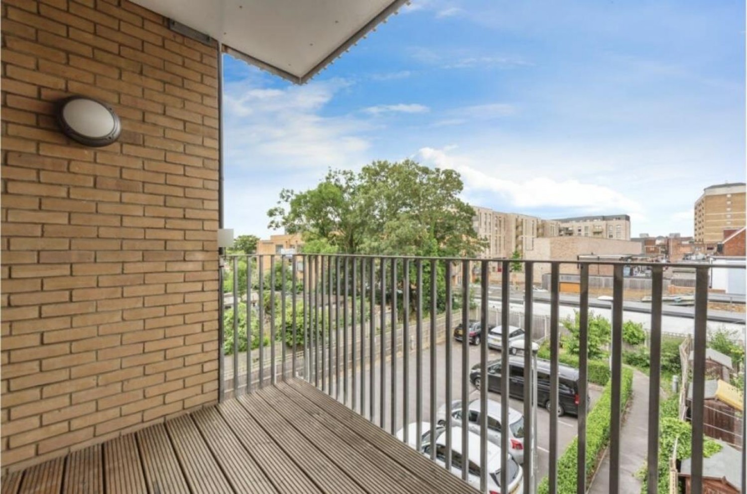 Alderwick Drive, Hounslow