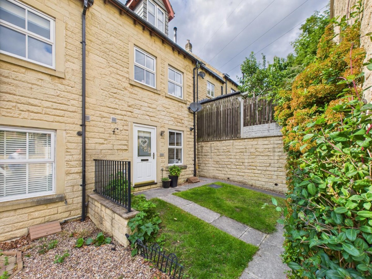 Middlefield Court, East Morton, Keighley