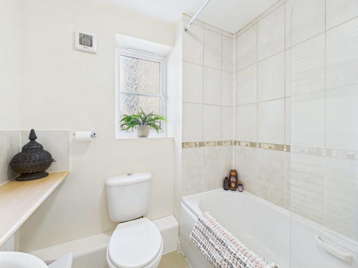 Middlefield Court, East Morton, Keighley